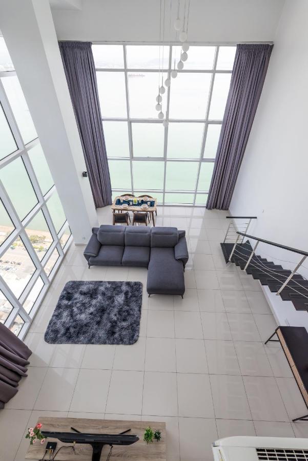 Maritime Penthouse Suite By The Sea George Town Exteriér fotografie